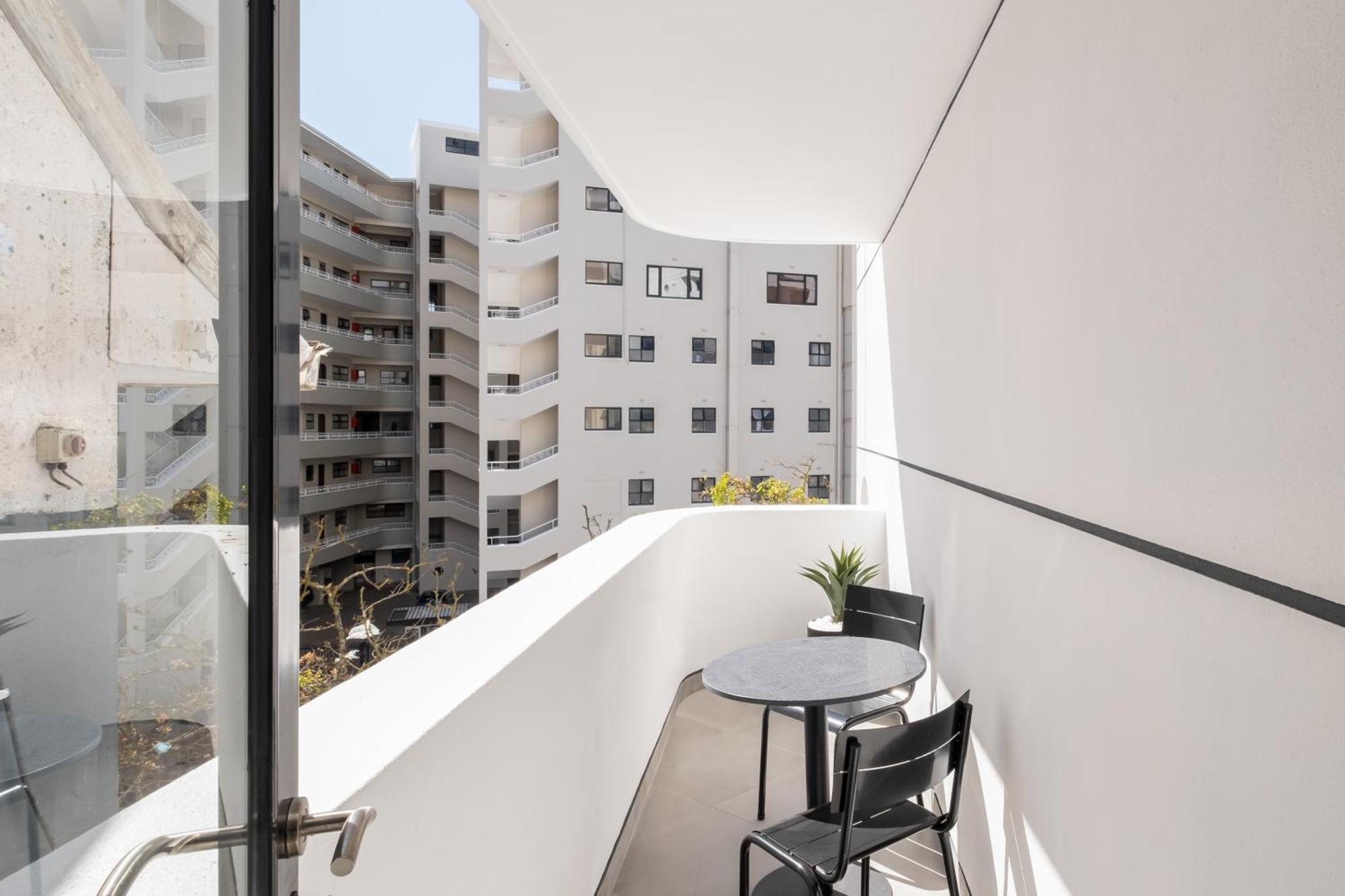 Apartment Flamingo 209: Sea Point Aprt With Mountain Views *